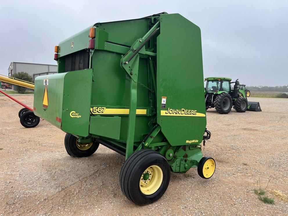 Image for 2002 John Deere 567
