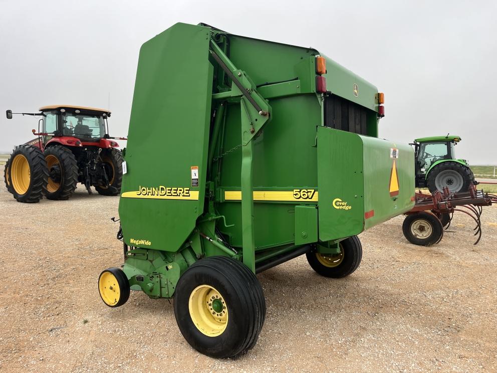 Image for 2002 John Deere 567