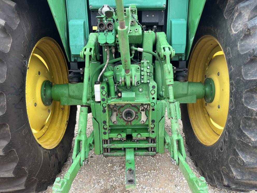 Image for 2003 John Deere 6420