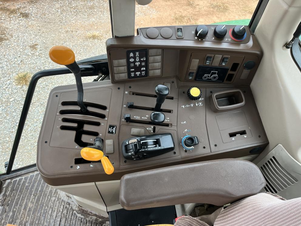 Image for 2003 John Deere 6420