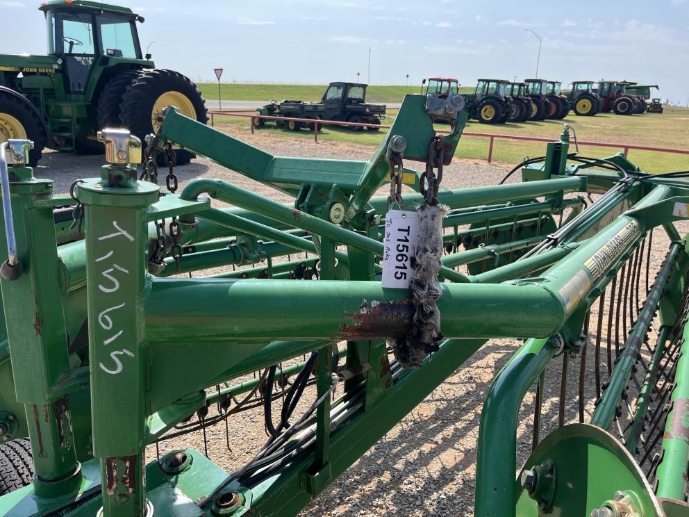 Image for 2005 John Deere 705