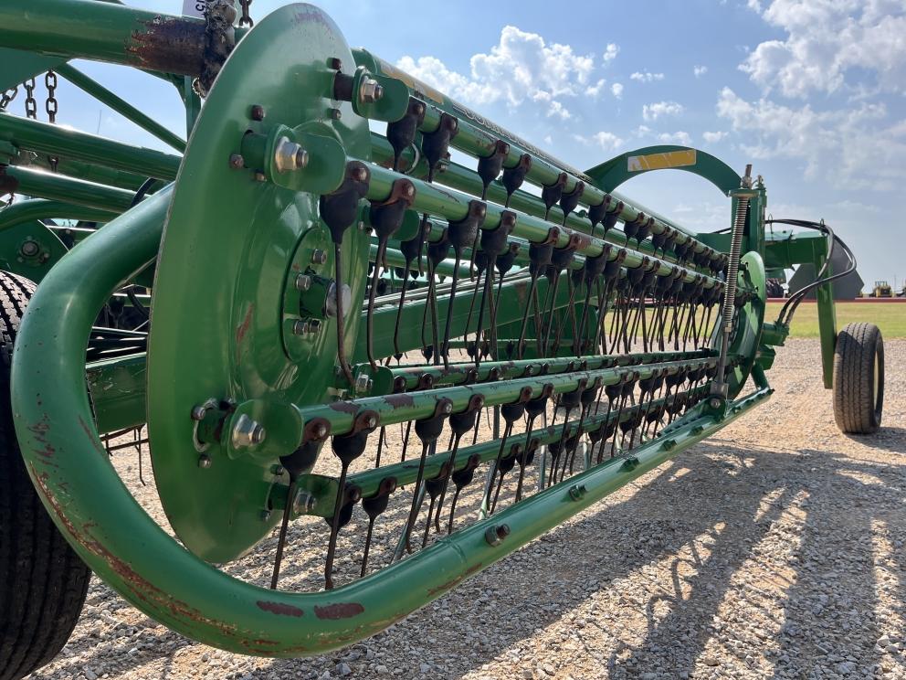 Image for 2005 John Deere 705