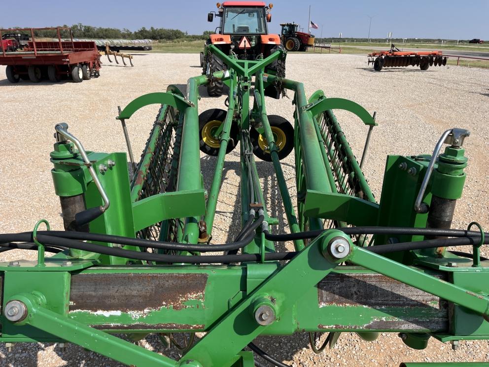 Image for 2005 John Deere 705
