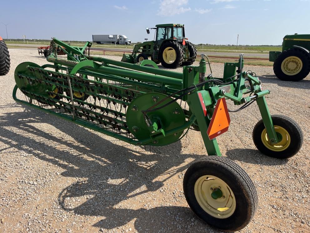 Image for 2005 John Deere 705