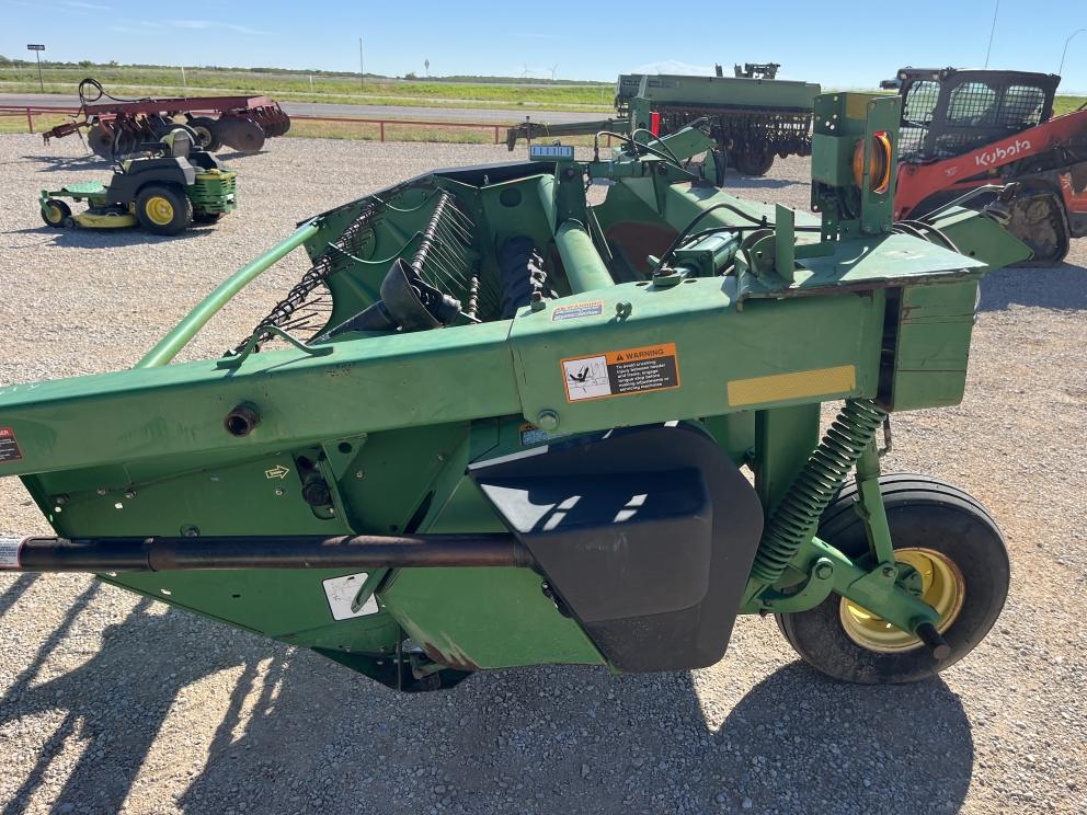 Image for 1999 John Deere 820