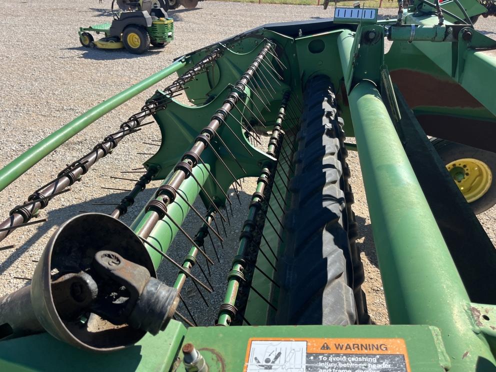 Image for 1999 John Deere 820