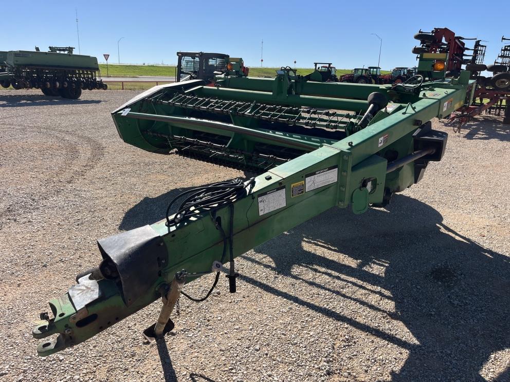 Image for 1999 John Deere 820