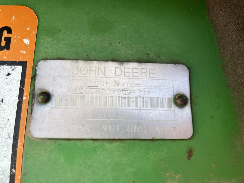 Image for 1999 John Deere 820