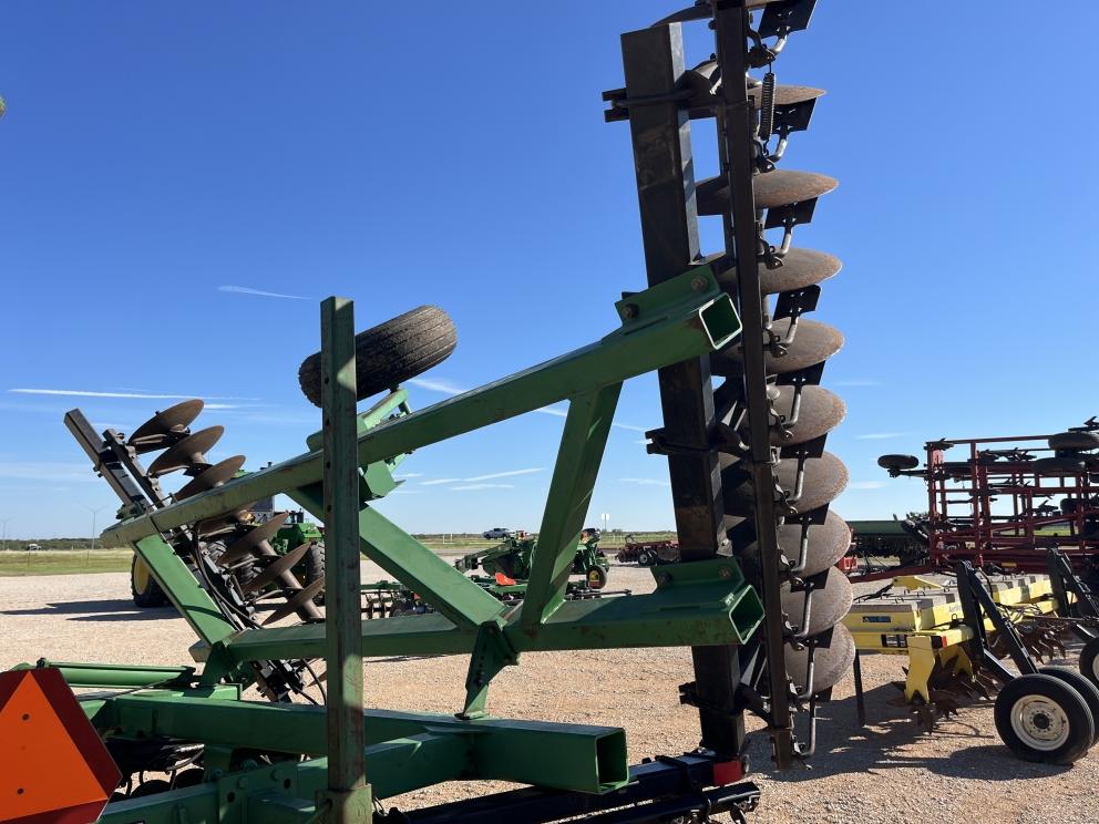 Image for 1998 John Deere 630
