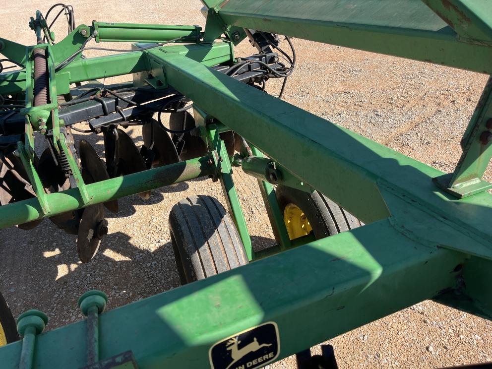 Image for 1998 John Deere 630