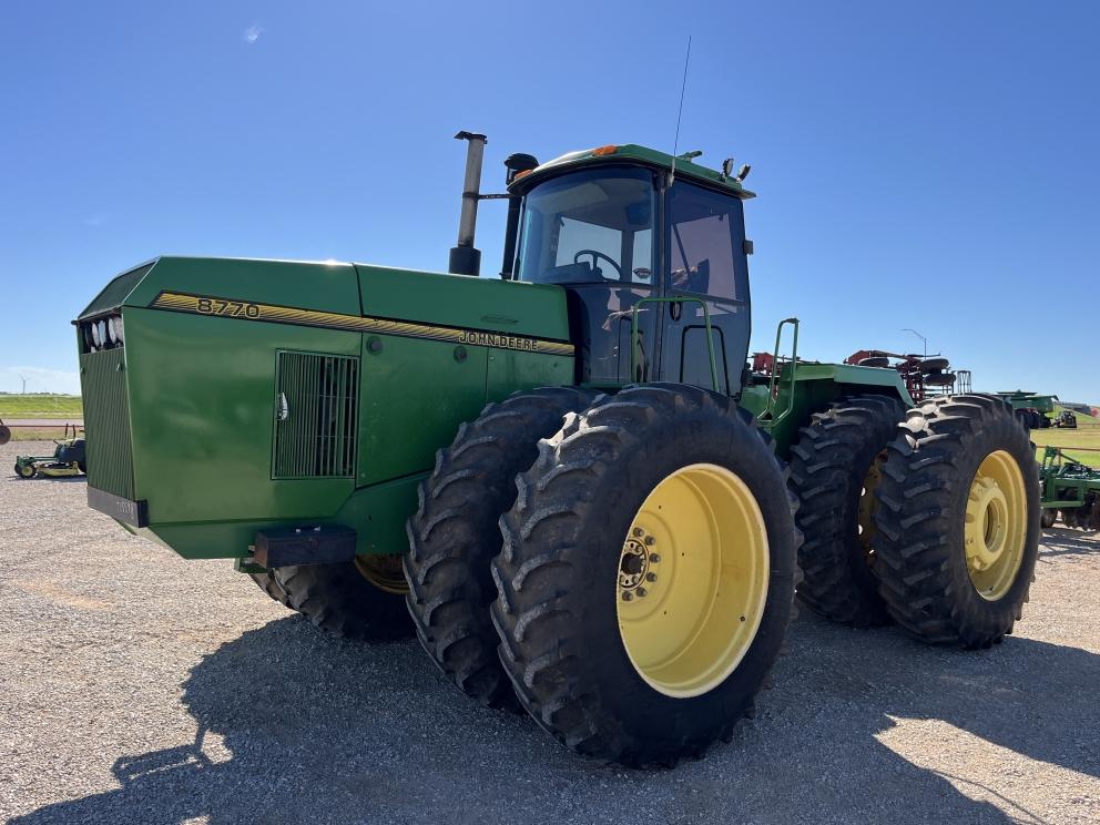 Image for 1996 John Deere 8770