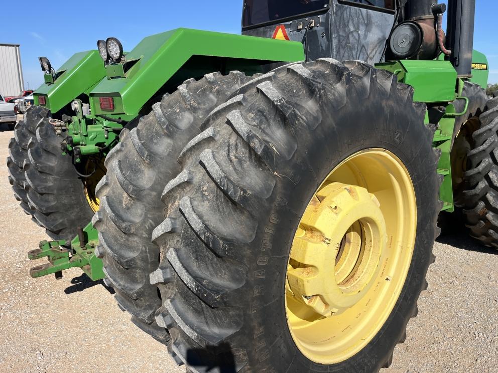 Image for 1996 John Deere 8770