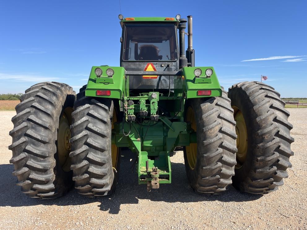 Image for 1996 John Deere 8770