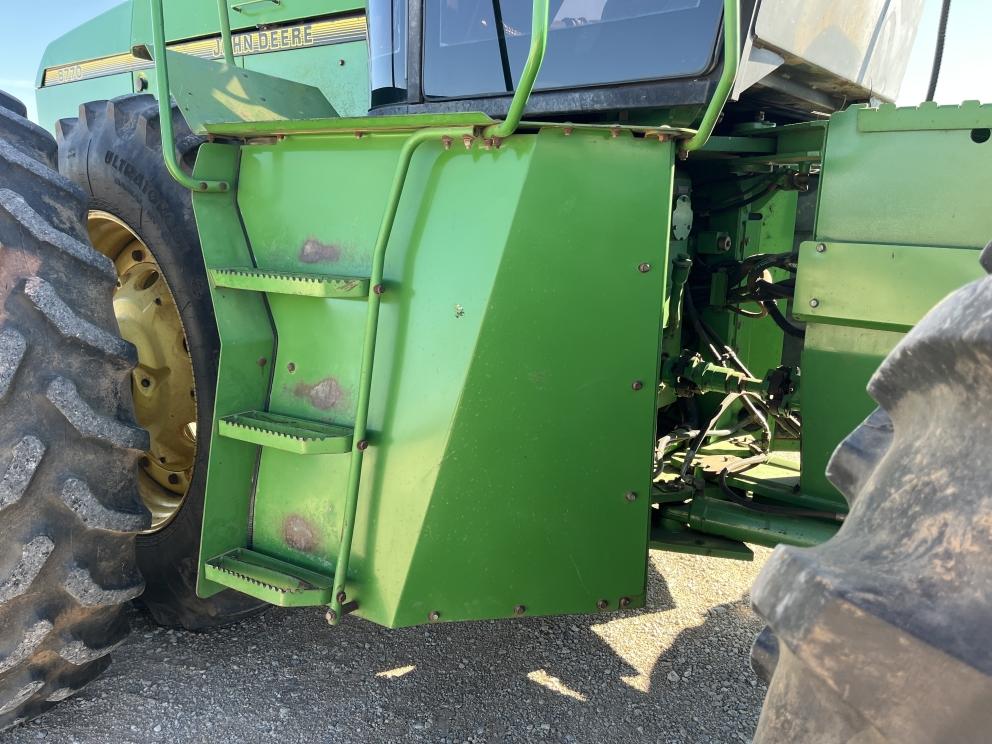 Image for 1996 John Deere 8770