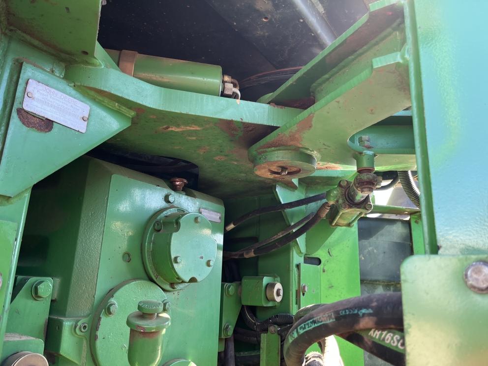 Image for 1996 John Deere 8770