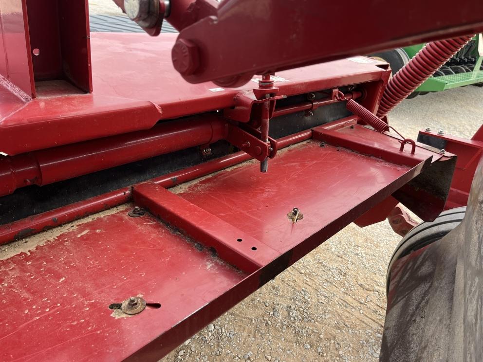 Image for 2014 New Holland Discbine 313