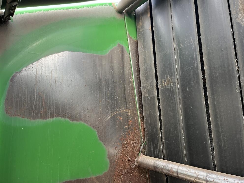 Image for 2000 John Deere 567
