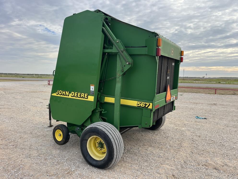 Image for 2000 John Deere 567