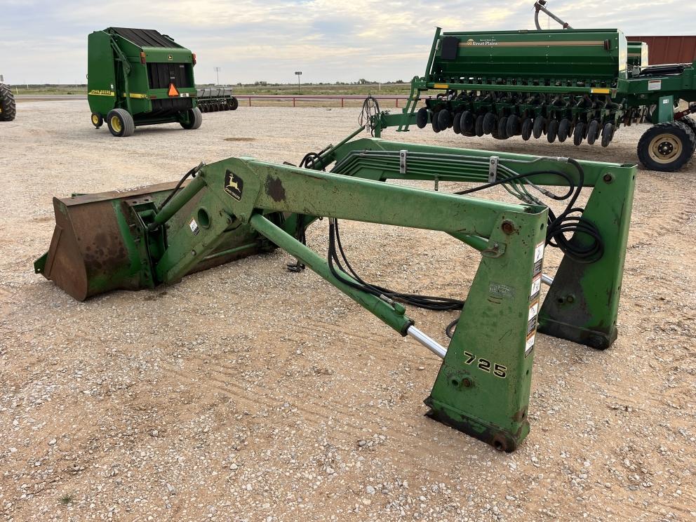 Image for 1995 John Deere 725