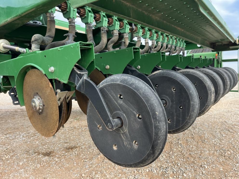 Image for 2018 Great Plains 3S3000HD-4875