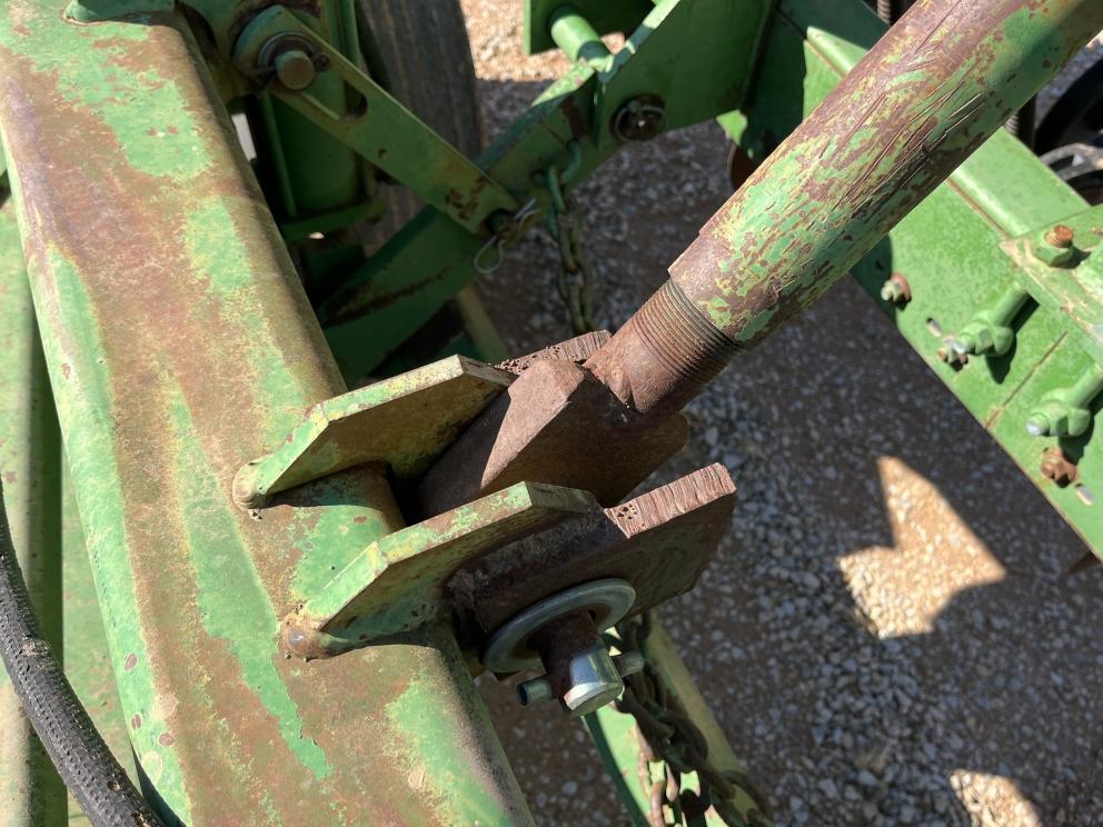 Image for 1984 John Deere 515