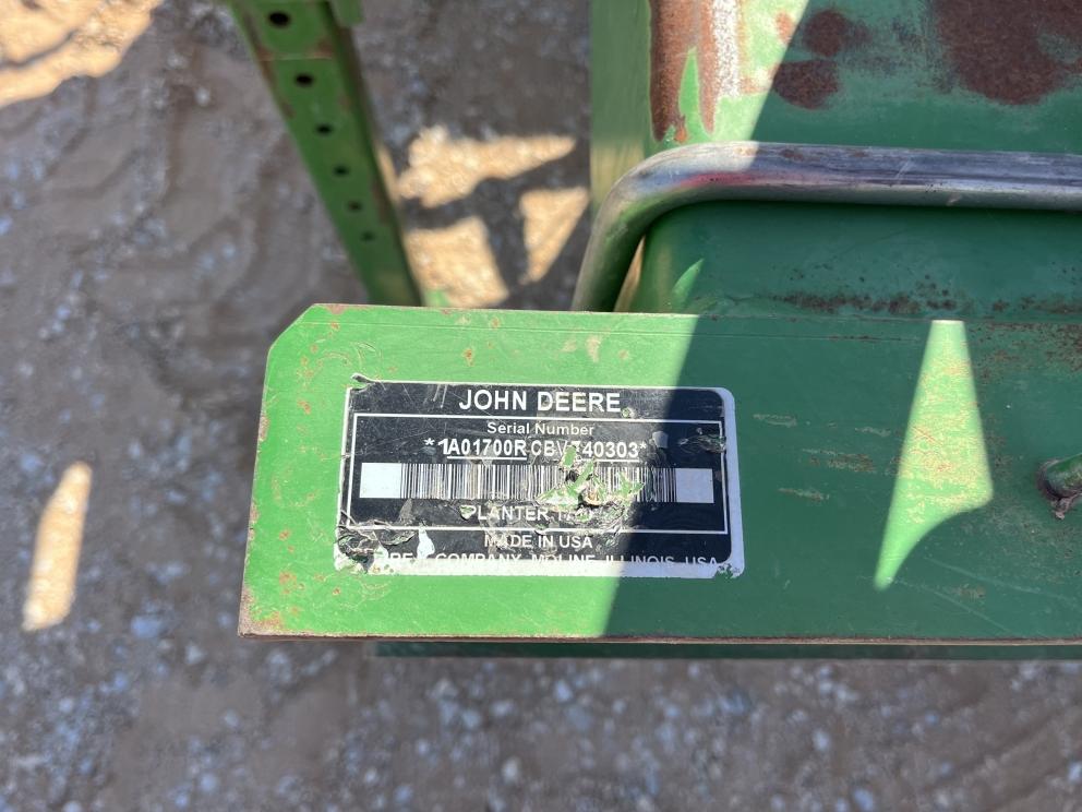 Image for 2011 John Deere 1700