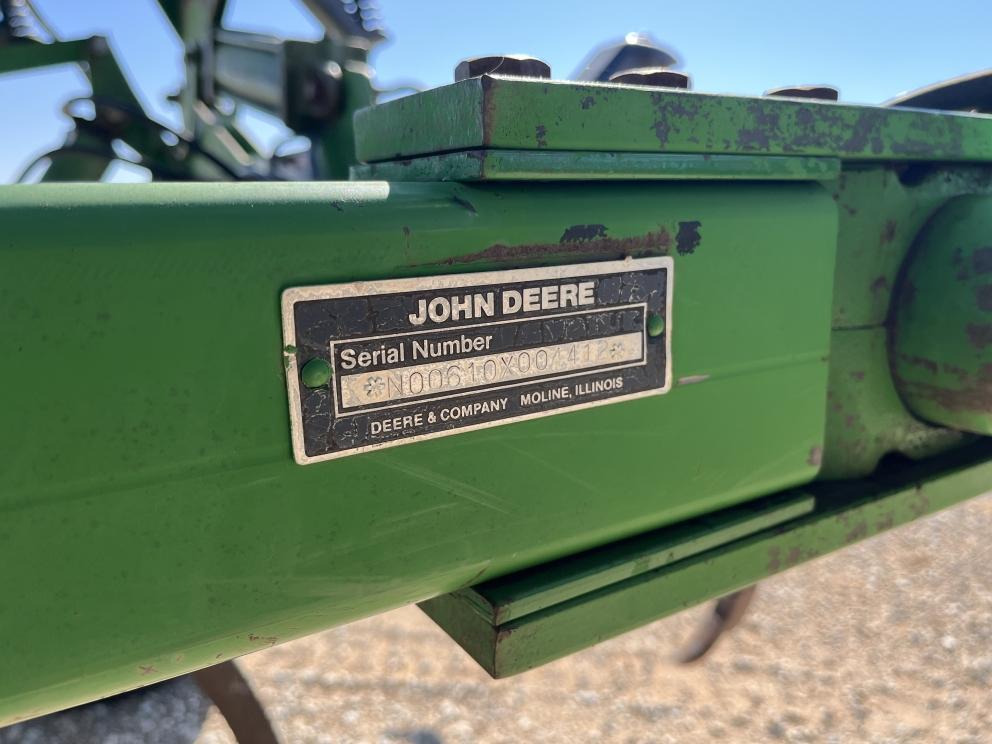 Image for 1990 John Deere 610