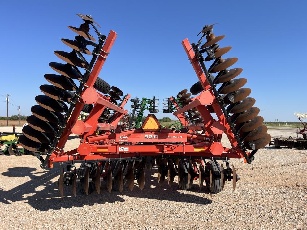 Image for 2014 Kuhn 8210-28W