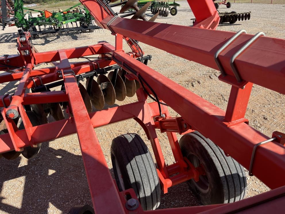Image for 2014 Kuhn 8210-28W