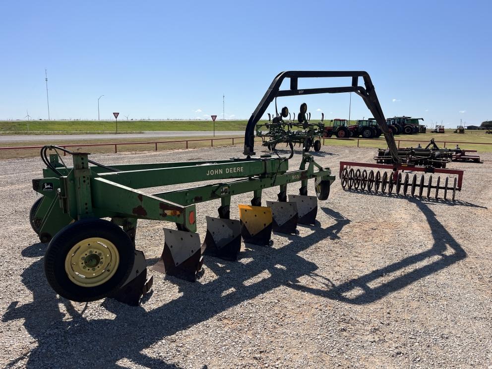 Image for 1995 John Deere 965