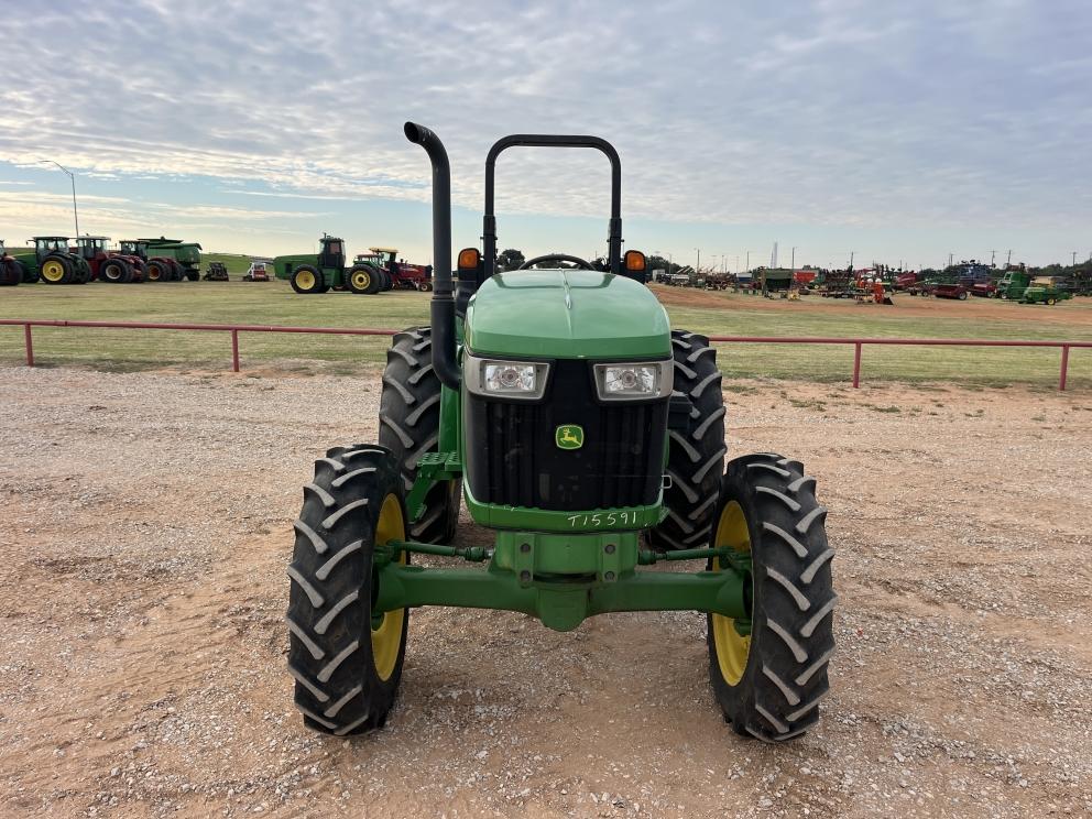 Image for 2015 John Deere 5055E