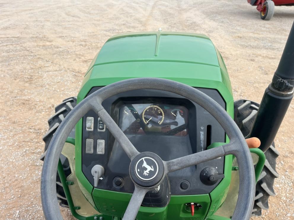 Image for 2015 John Deere 5055E