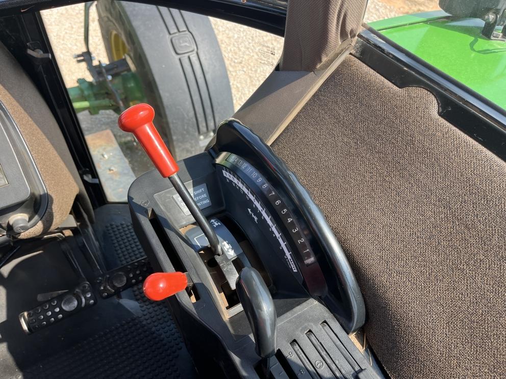 Image for 1993 John Deere 4960