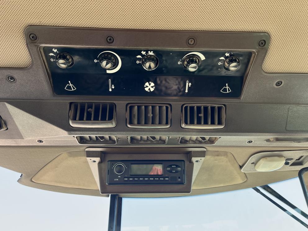 Image for 1993 John Deere 4960