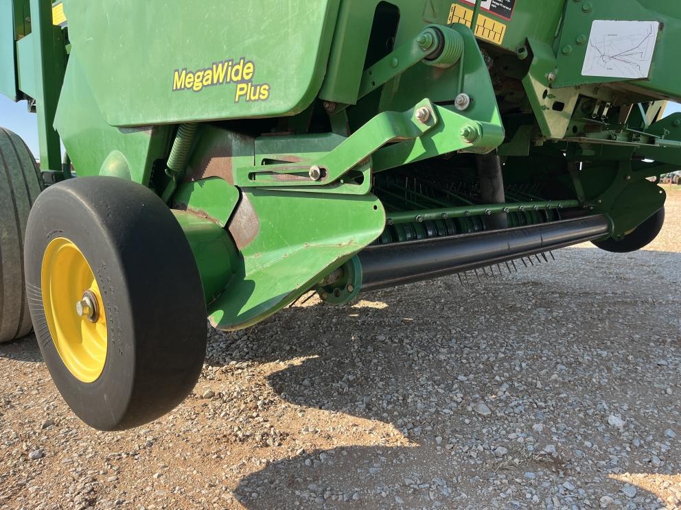 Image for 2007 John Deere 568