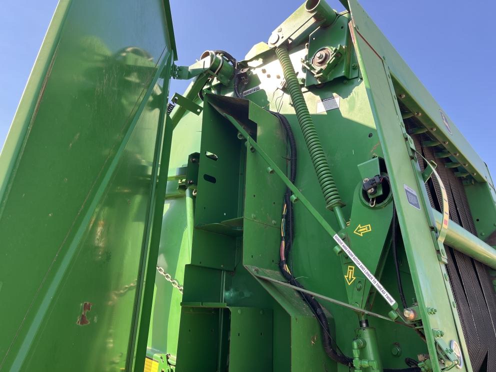 Image for 2007 John Deere 568