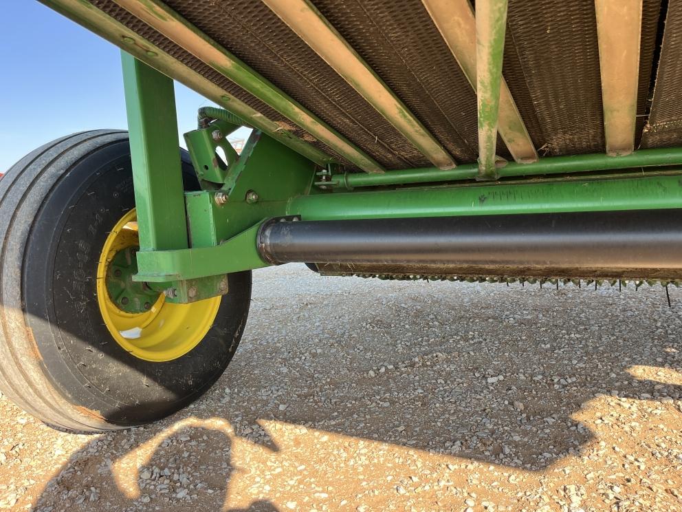 Image for 2007 John Deere 568