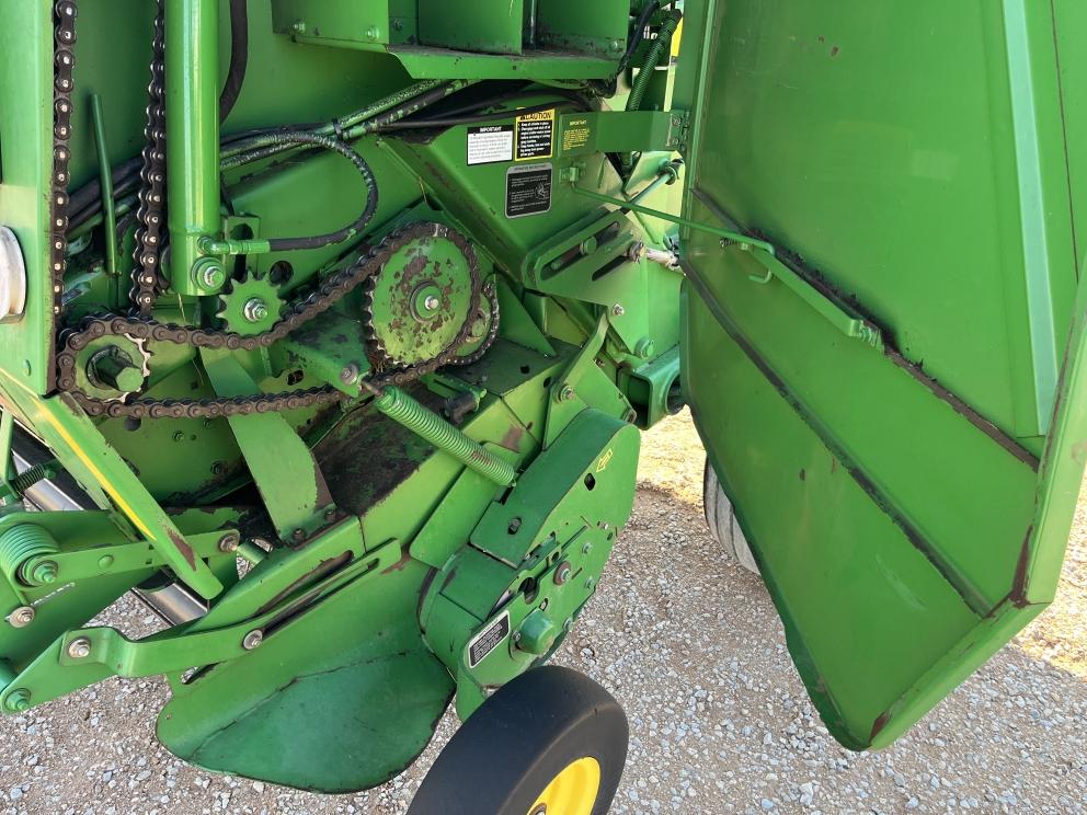 Image for 2007 John Deere 568