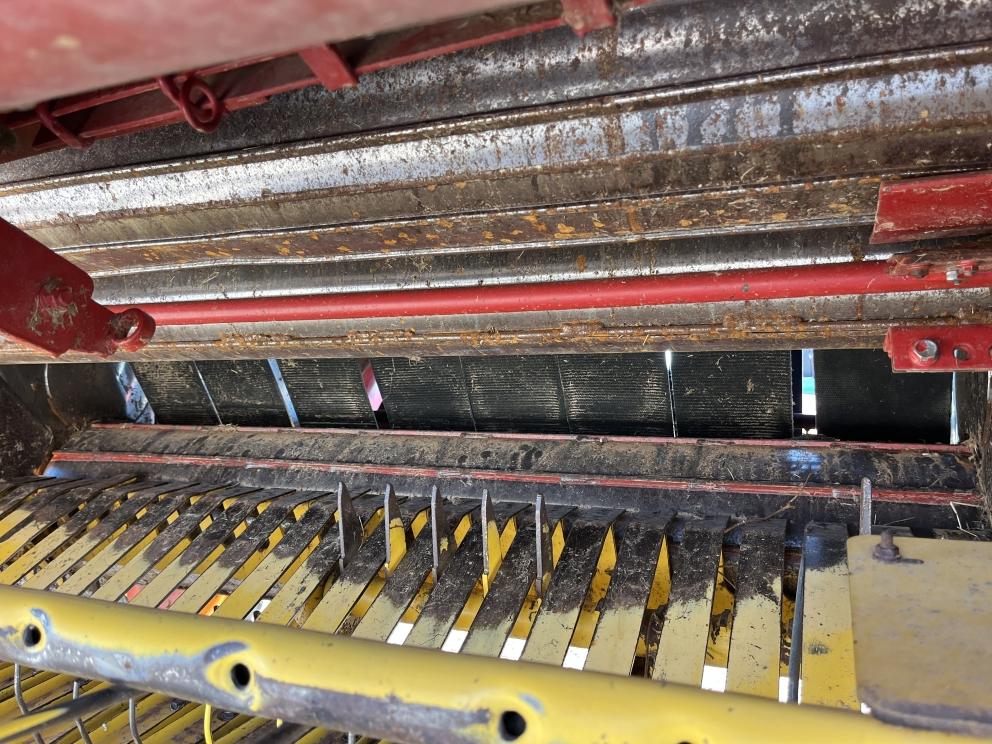 Image for New Holland BR7090