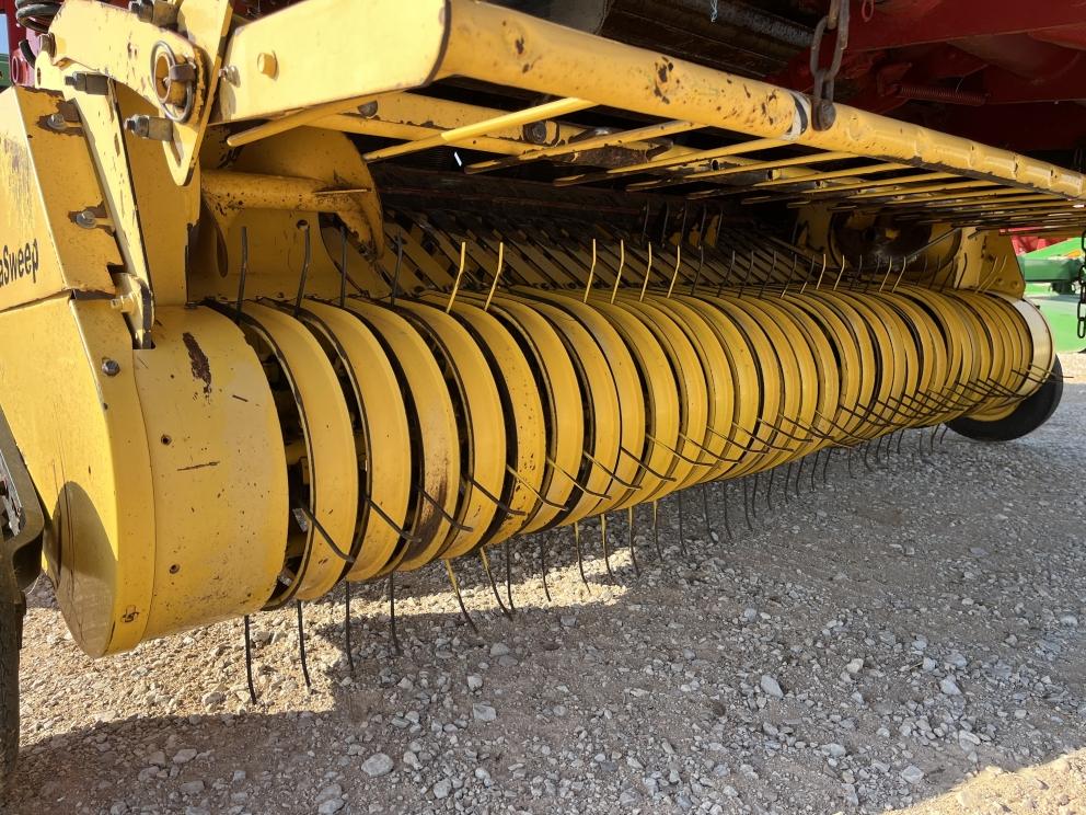 Image for New Holland BR7090