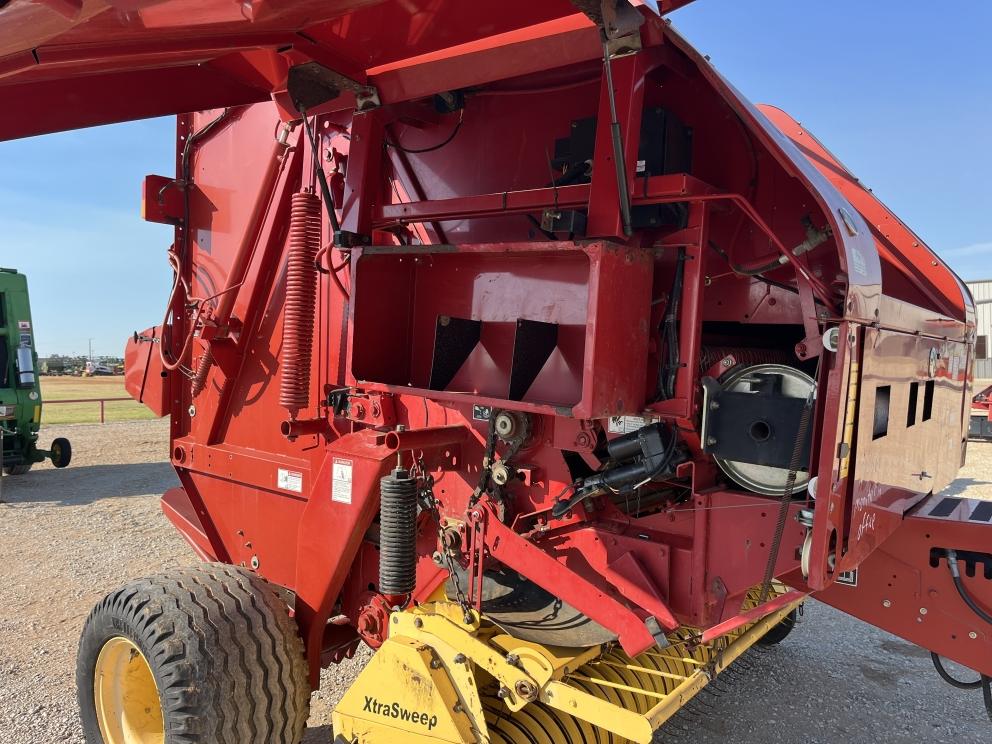 Image for New Holland BR7090