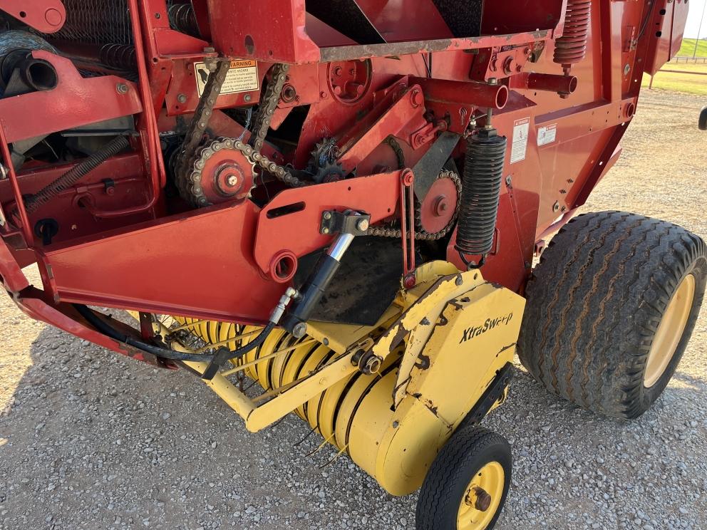 Image for New Holland BR7090