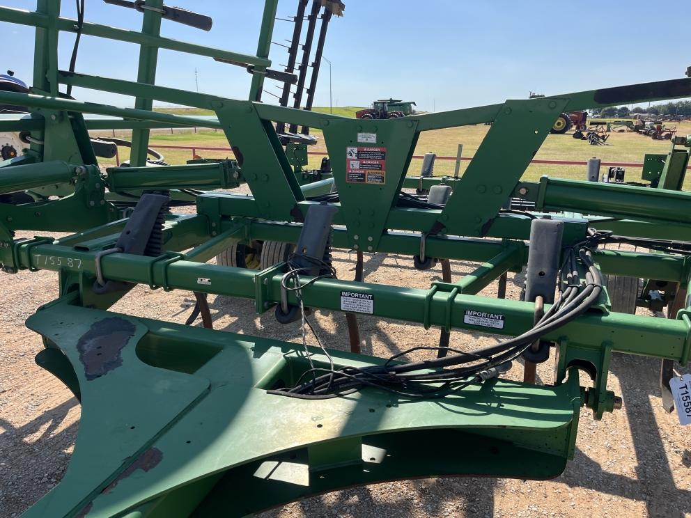 Image for 2011 John Deere 2410