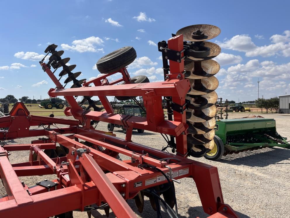 Image for 2012 Kuhn 8300-28W