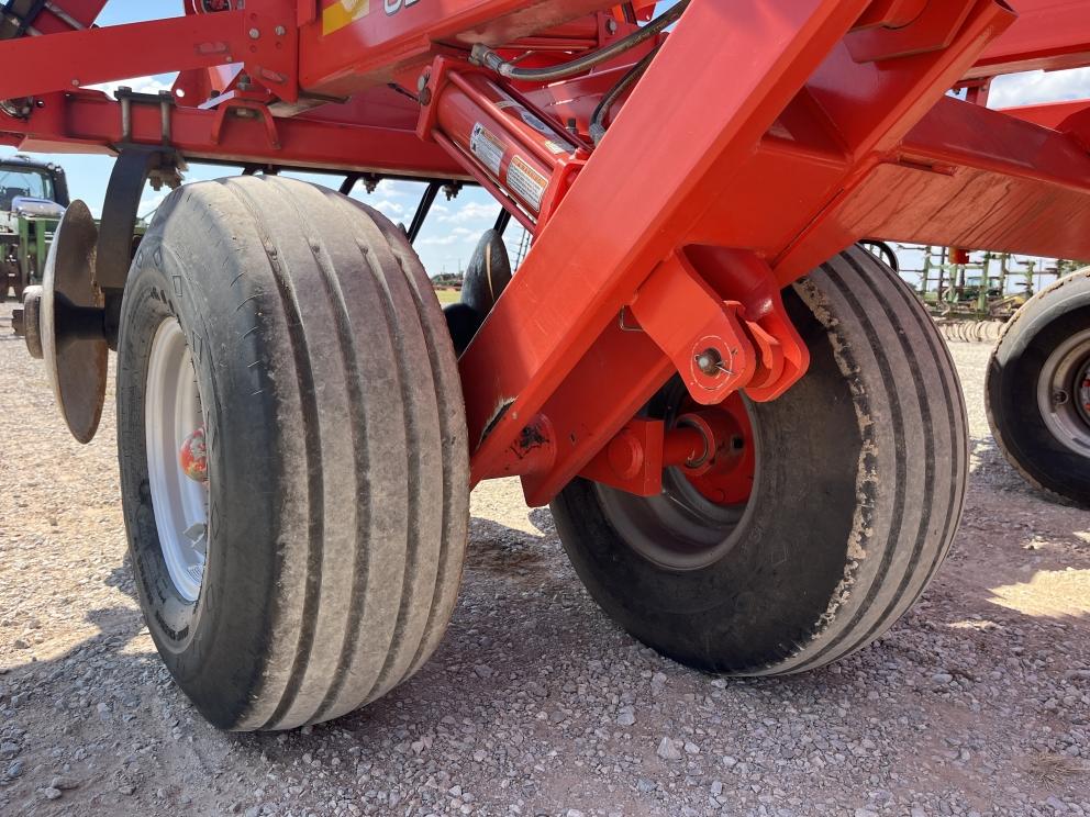 Image for 2012 Kuhn 8300-28W