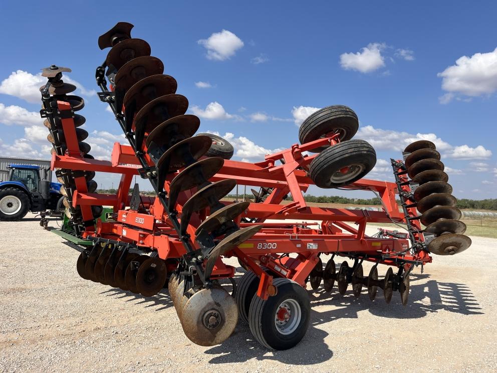 Image for 2012 Kuhn 8300-28W