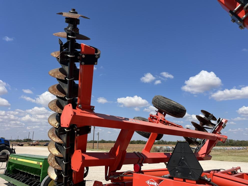 Image for 2012 Kuhn 8300-28W