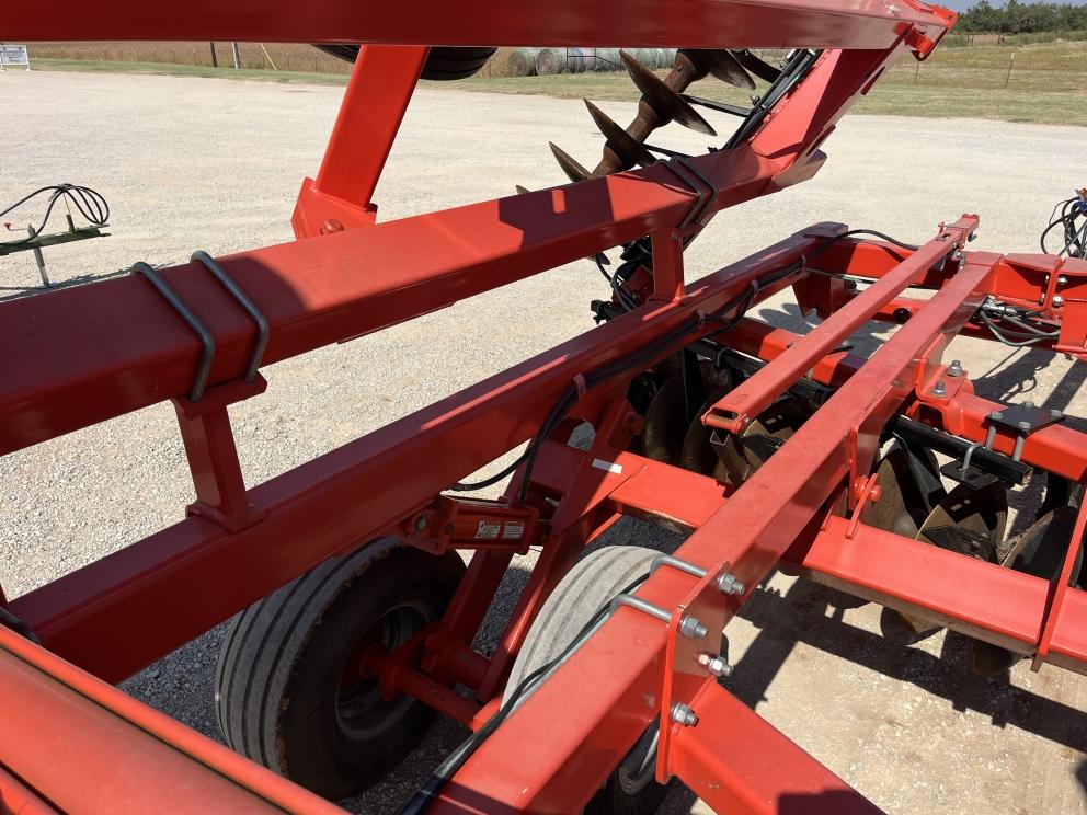 Image for 2012 Kuhn 8300-28W