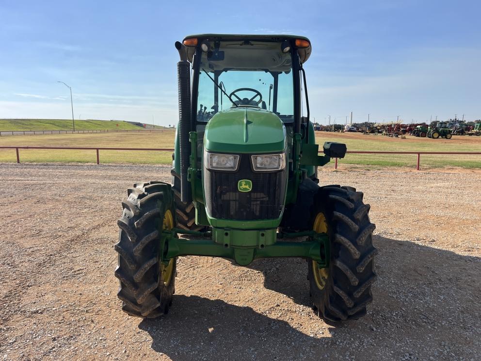 Image for 2017 John Deere 5100E