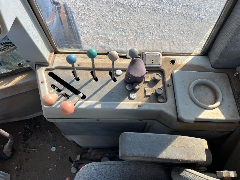 Image for 1989 Versatile 846